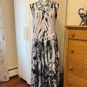 Black & White Tie-Dye Maxi Tank Dress Size L
